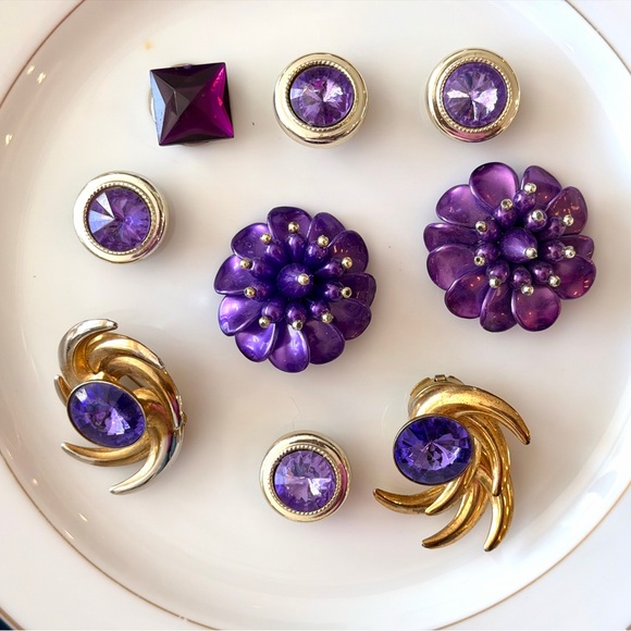 Vintage Jewelry - Vintage Purple and Gold Button Cover Set